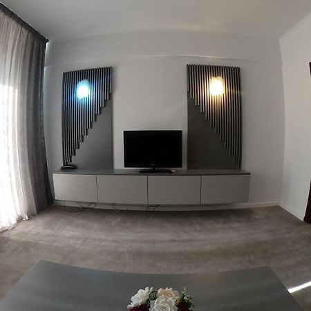 Hotel Parc Κραϊόβα Εξωτερικό φωτογραφία