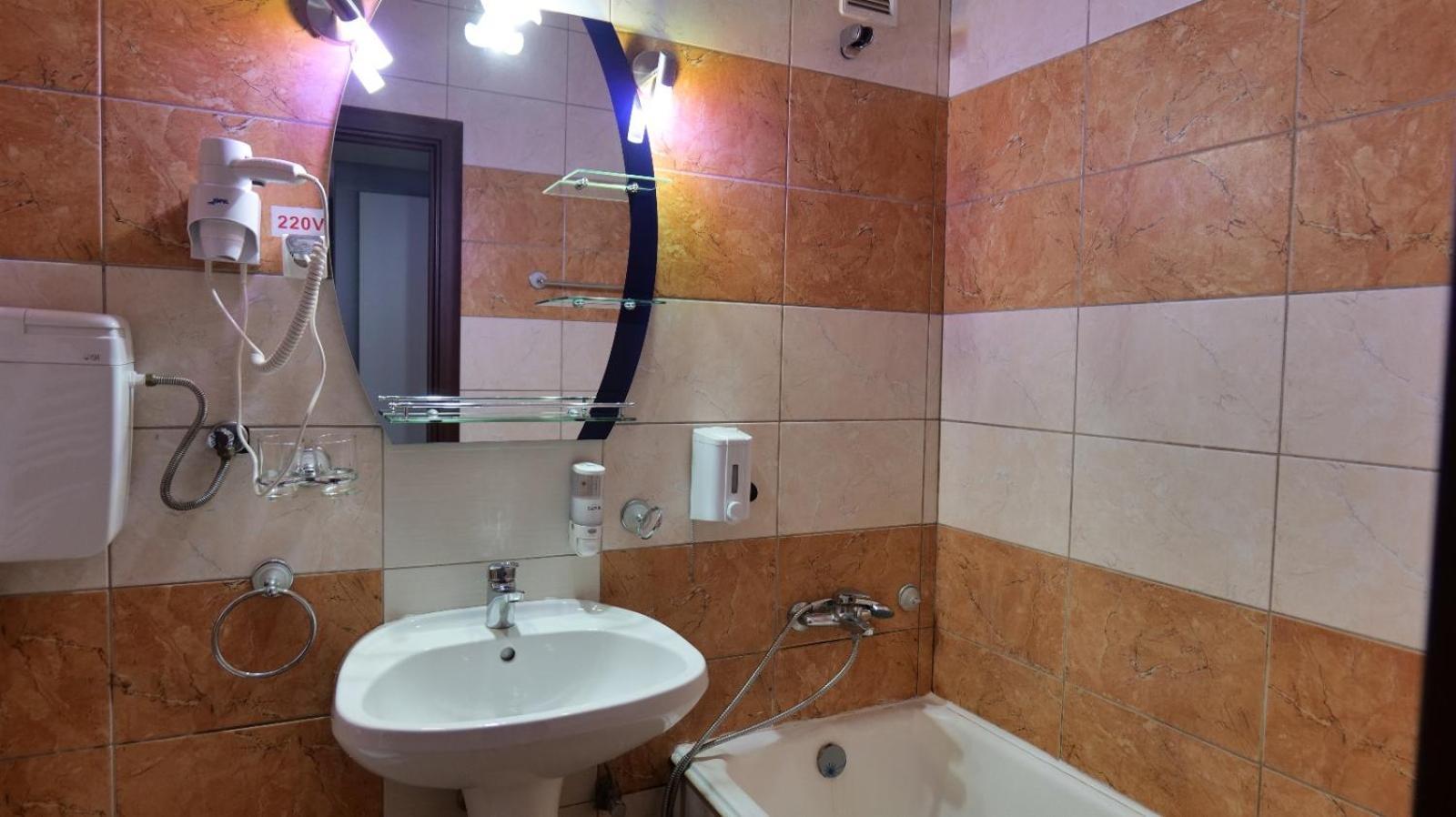 Hotel Parc Κραϊόβα Εξωτερικό φωτογραφία