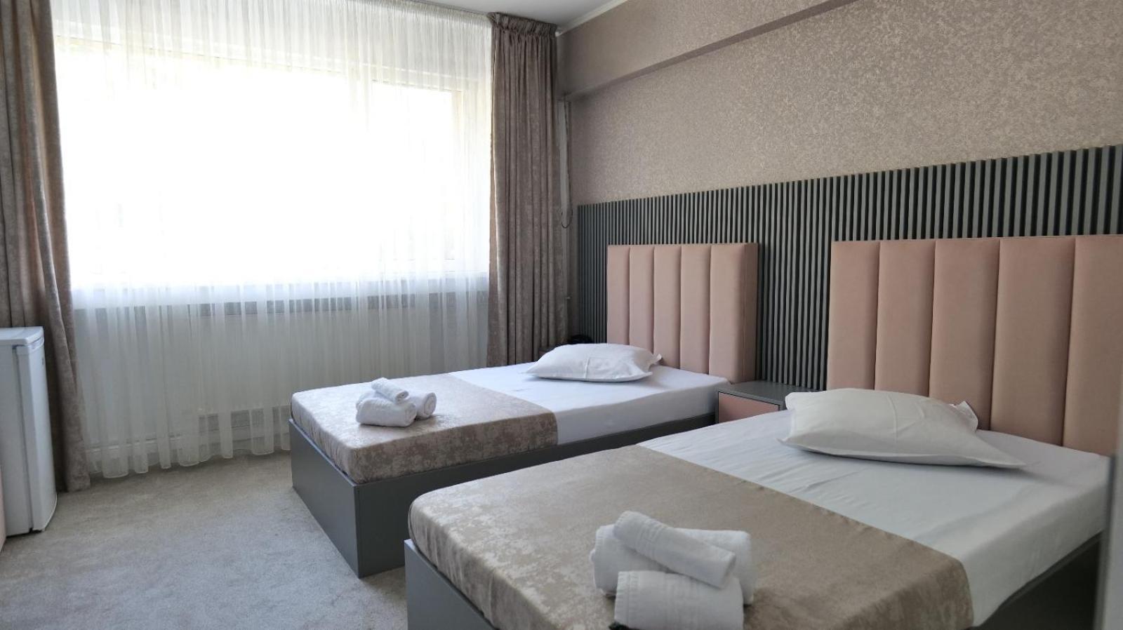 Hotel Parc Κραϊόβα Εξωτερικό φωτογραφία
