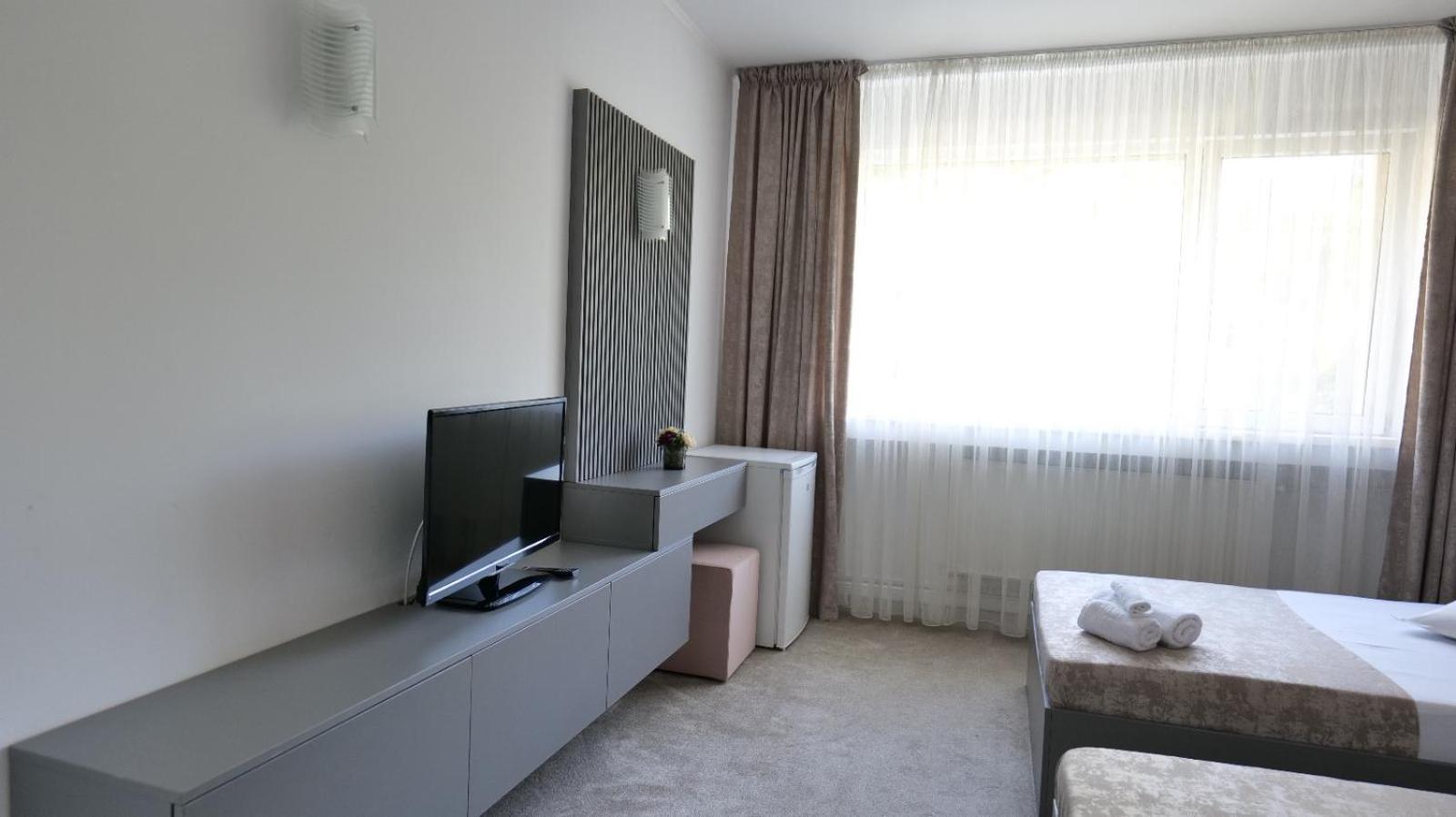 Hotel Parc Κραϊόβα Εξωτερικό φωτογραφία