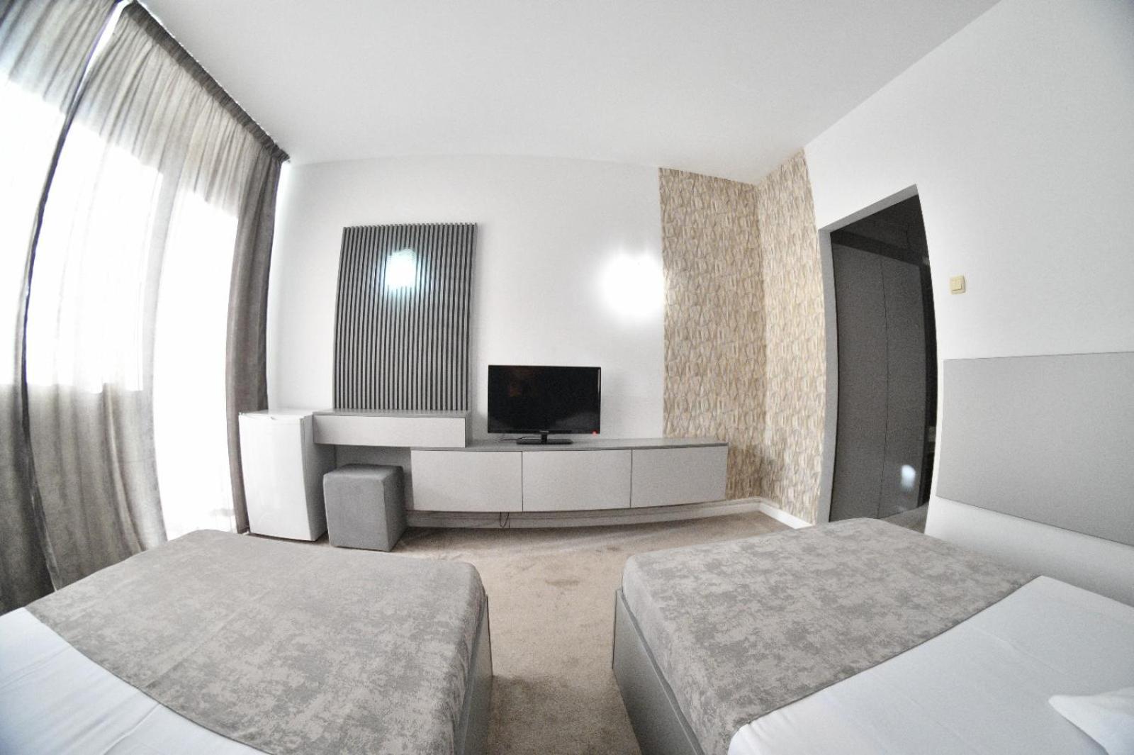 Hotel Parc Κραϊόβα Εξωτερικό φωτογραφία