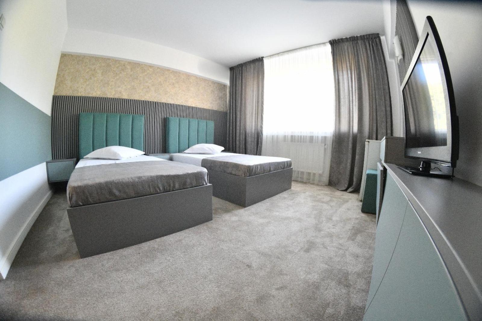 Hotel Parc Κραϊόβα Εξωτερικό φωτογραφία