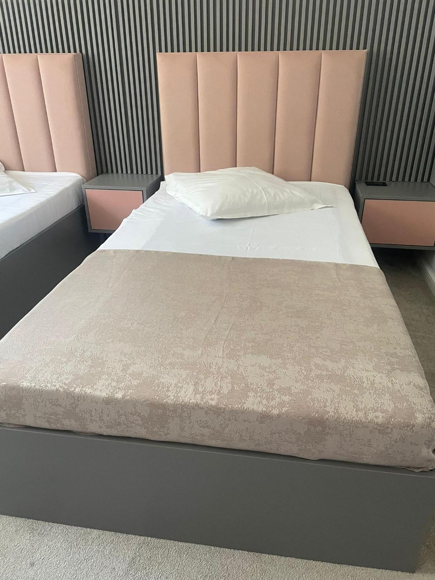 Hotel Parc Κραϊόβα Εξωτερικό φωτογραφία